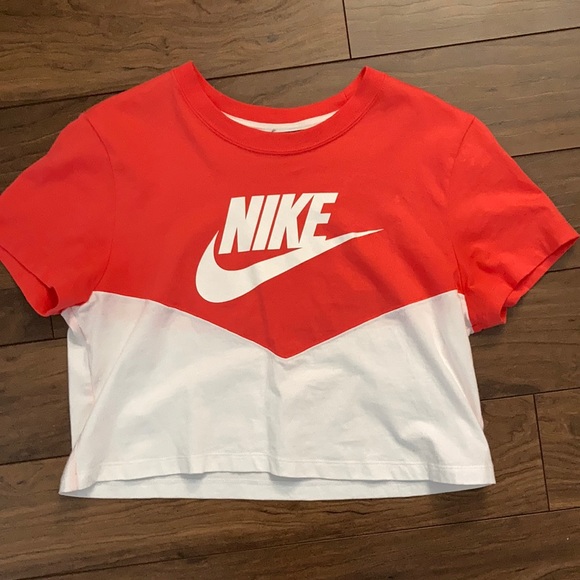 Cropped top nike T-shirt - Picture 1 of 2